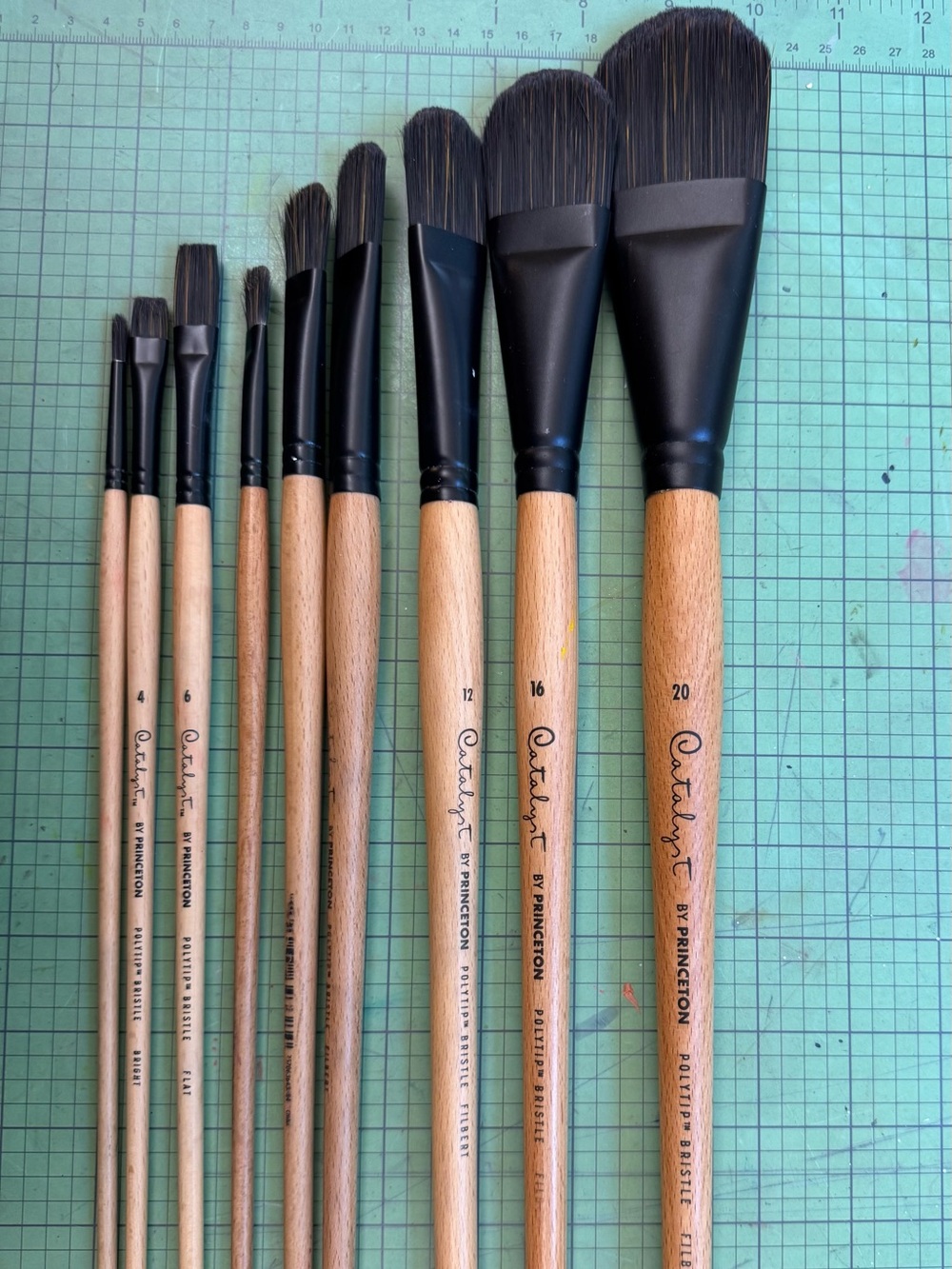 Princeton Catalyst Natural Wood brushes plus System3 Daler-Rowney, oil/acrylics
